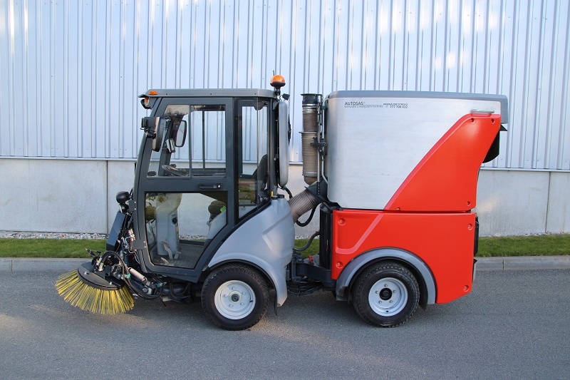 Víceúčelový komunální stroj HAKO 600 Citymaster  