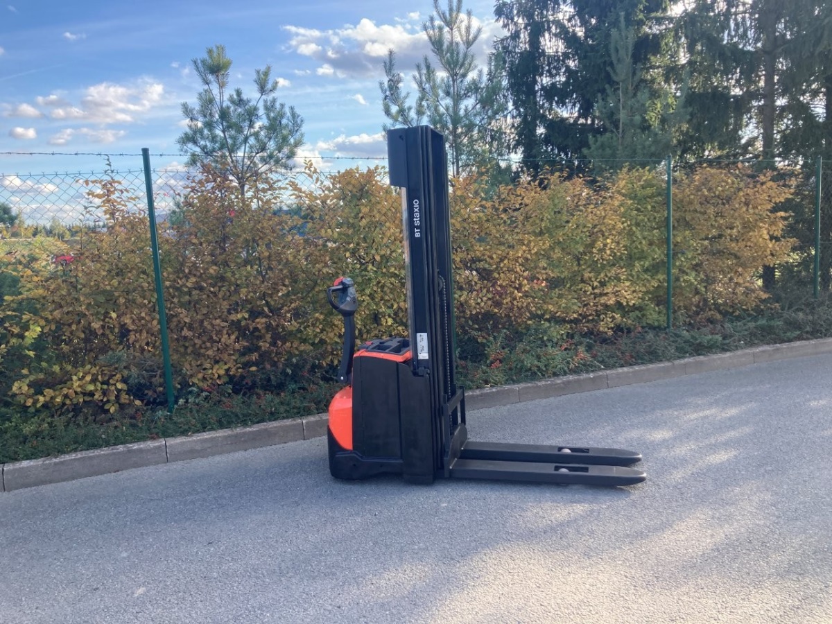 Elektrický vysokozdvižný vozík BT SWE 140