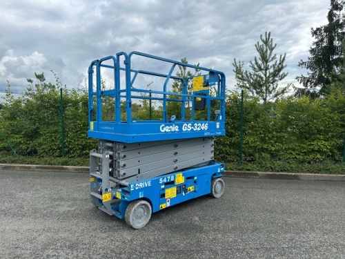 Vysokozdvižná pracovní plošina GENIE GS 3246