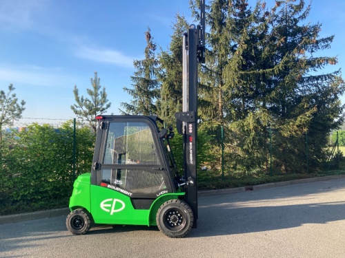 EP EFL253 P 80V/280Ah; 150A externí nabíječ