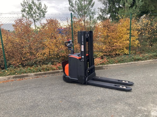 Elektrický vysokozdvižný vozík BT SWE 200 D