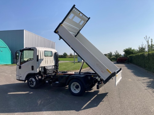 Komunální vozidlo ISUZU M21 TT 2.G