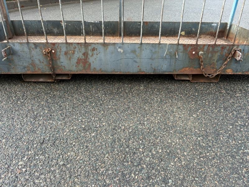 Montážní klec
