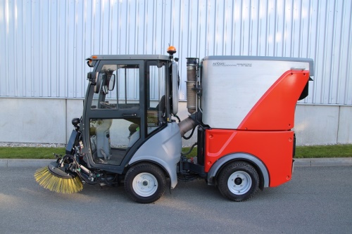 Víceúčelový komunální stroj HAKO 600 Citymaster  
