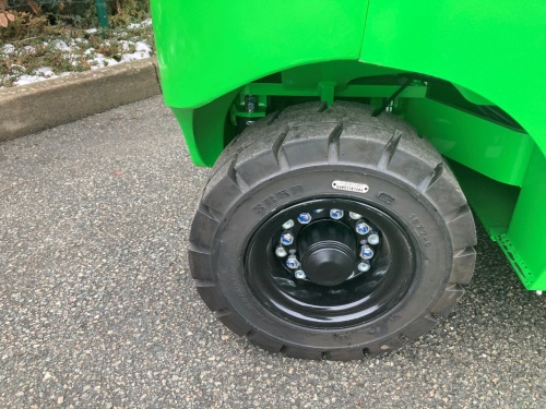 Čelní vysokozdvižný vozík EFL203 80V/230Ah; 60A, externí nabíječ