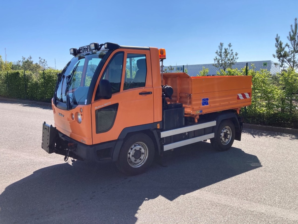 Komunální vozidlo MULTICAR M 27 C