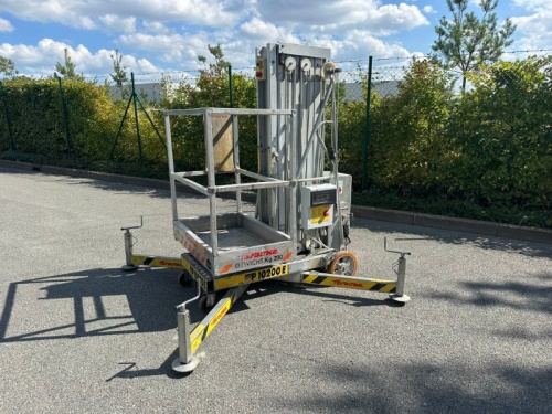 Vysokozdvižná pracovní plošina Faraone PK10200E