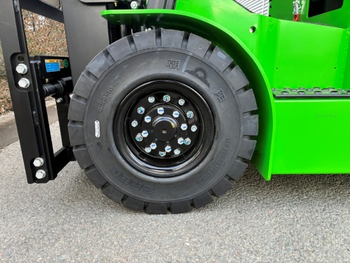 Čelní vysokozdvižný vozík EP EFL183; 80V/150Ah