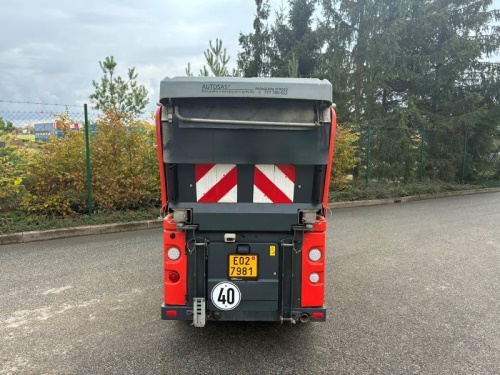 Víceúčelový komunální stroj HAKO Citymaster 1650