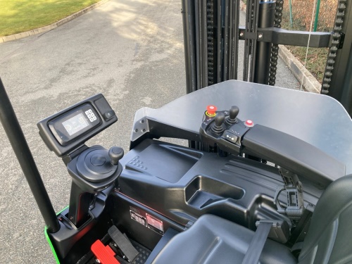 Retrak EP CQD20L 48V405Ah; 200A externí nabíječ