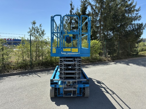 Vysokozdvižná pracovní plošina GENIE GS 4047