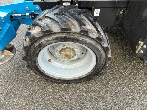 Vysokozdvižná pracovní plošina GENIE GS 3369 RT