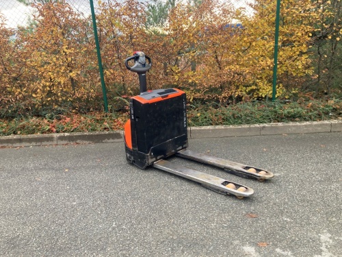 Elektrický paletový vozík BT LWE 140