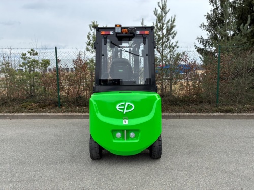 Čelní vysokozdvižný vozík EP EFL252X5; 80V/280Ah (560Ah)