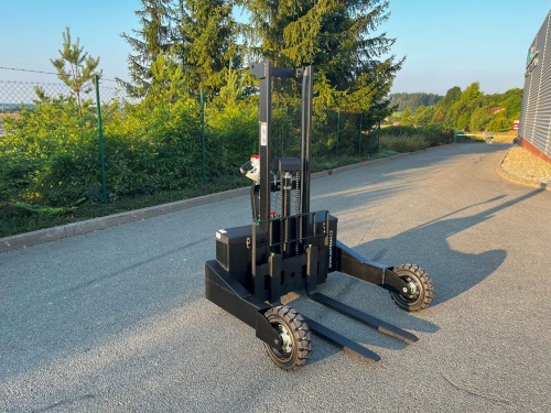 Elektrický vysokozdvižný vozík WP-130/16 CROSS