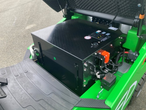 Čelní vysokozdvižný vozík EFL203 80V/230Ah; 60A, externí nabíječ