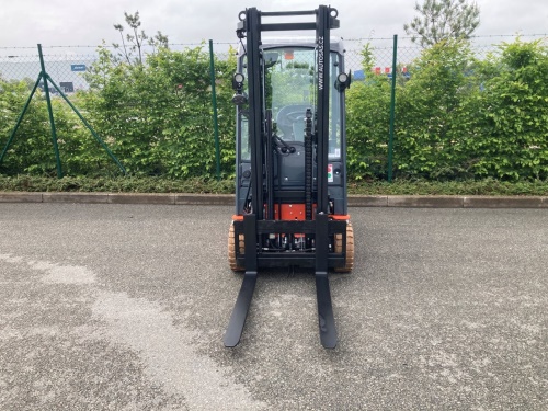 Čelní vysokozdvižný vozík TOYOTA 8FBMK16T