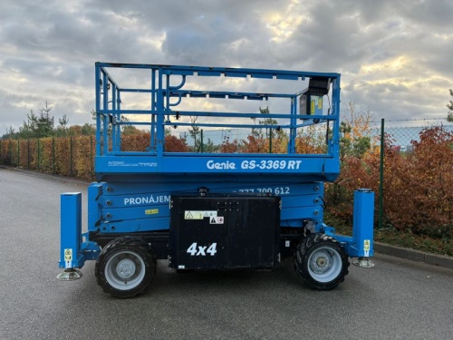 Vysokozdvižná pracovní plošina GENIE GS 3369 RT