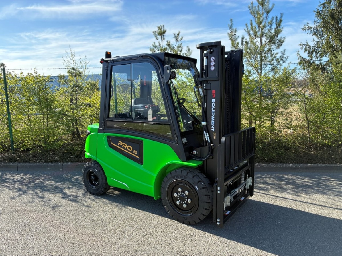Čelní vysokozdvižný vozík EP EFL35 PRO; 80V/560Ah