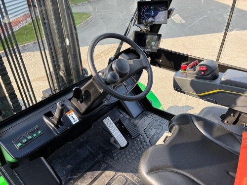 Čelní vysokozdvižný vozík EP EFL803-HV-9; 309V/304Ah