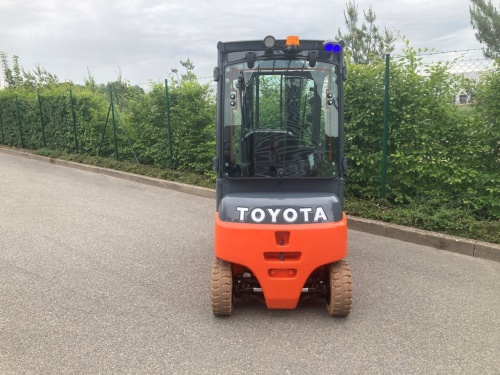 TOYOTA 8FBMK20T