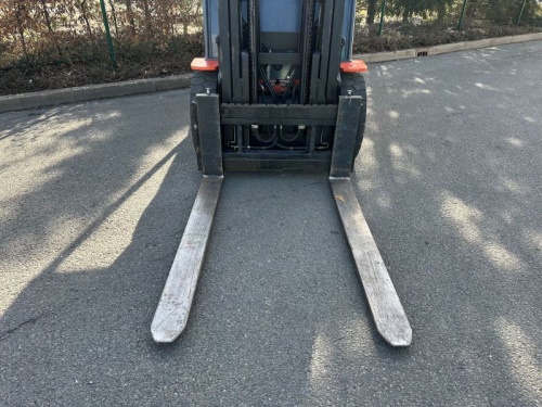 Čelní vysokozdvižný vozík TOYOTA 8FBMT45