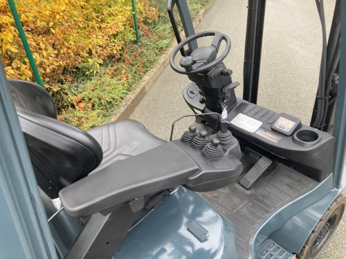 Čelní vysokozdvižný vozík TOYOTA 02-8FGF15