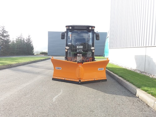 Víceúčelový komunální stroj HAKO 1600 Citymaster