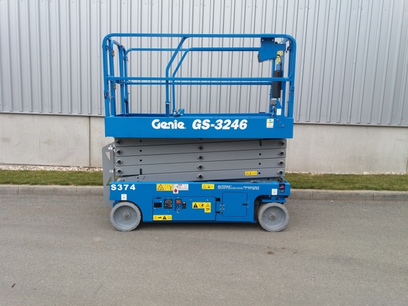 Vysokozdvižná pracovní plošina GENIE GS 3246