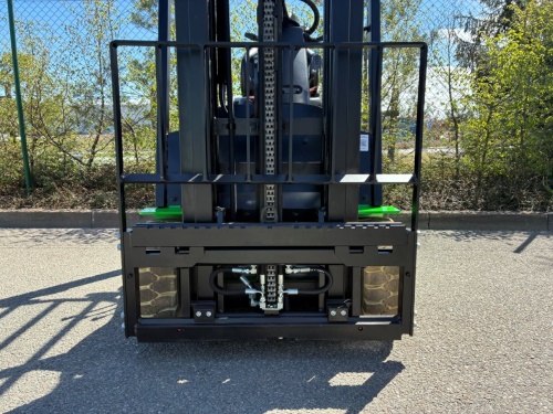 Čelní vysokozdvižný vozík EP TCL152; 80V/100Ah