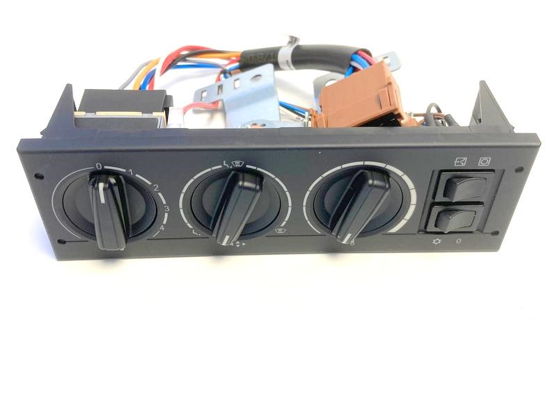 panel ovládání klimatizace a topení M31 E-5,6