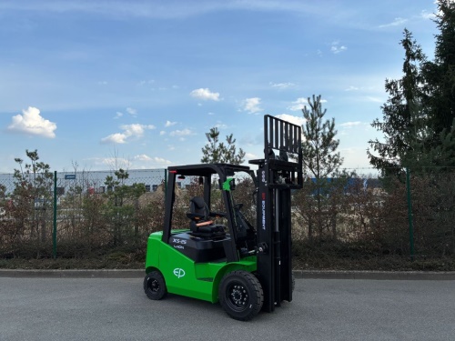 Čelní vysokozdvižný vozík EP EFL252X5; 80V/280Ah (560Ah)
