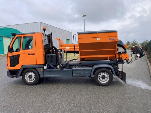 Sypač Schmidt Strator S15-15VAX