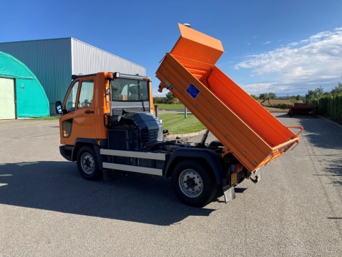 Komunální vozidlo MULTICAR M 27 COMPACT