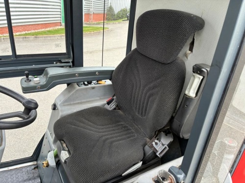 Víceúčelový komunální stroj HAKO CITYMASTER 600
